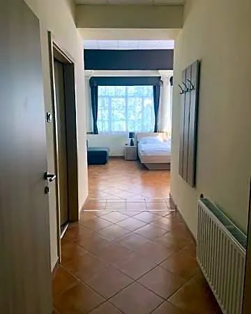 Bf Hotel *