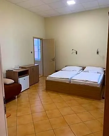 Hotel Bf
